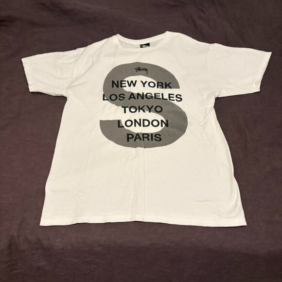 (US M Medium) **DEADSTOCK/NEVER WORN** Stussy S Cities Tee 'White' - 1902901 WHI - Picture 2 of 6